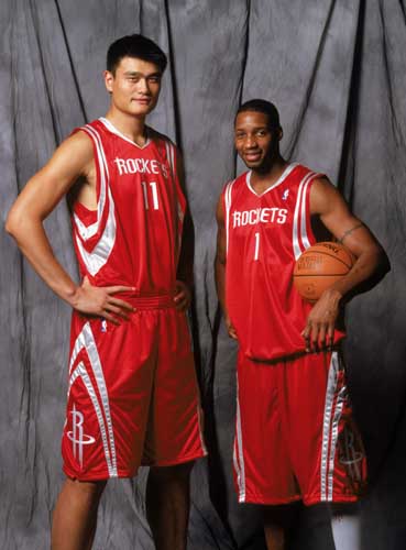 这里是我的主场，加布里埃尔向库尼亚介绍阿森纳训练基地