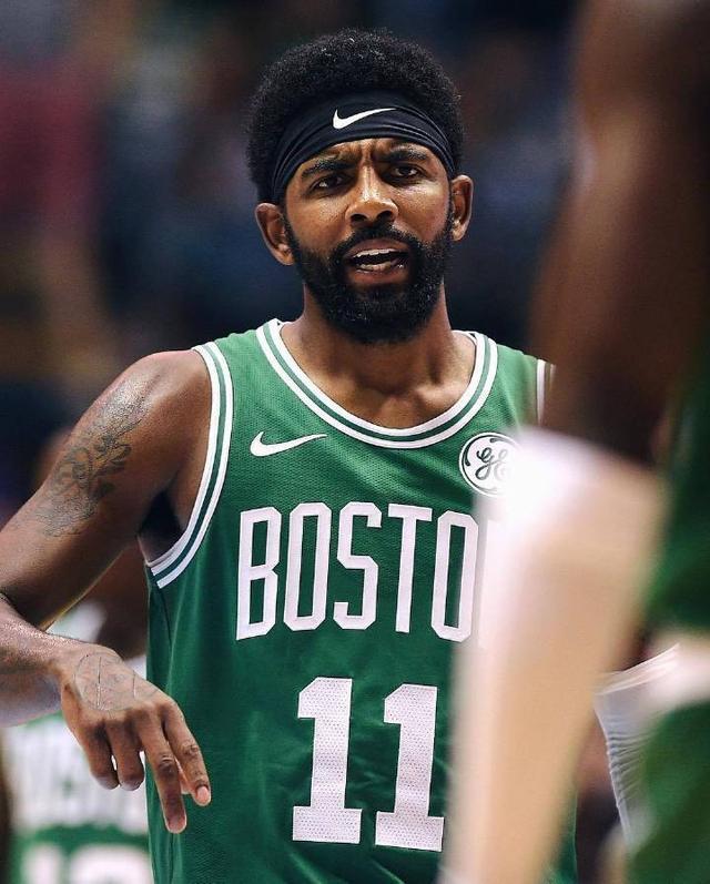 历史第一！保罗第20季连出战69场 6三分率马刺送76人联盟最差纪录