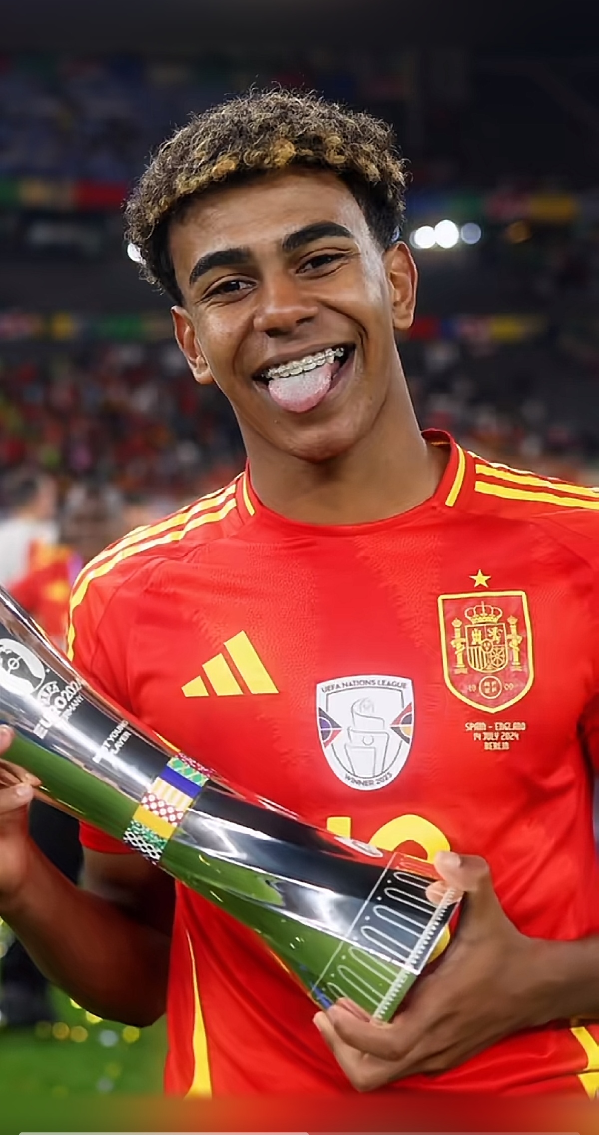 纽约洋基在 2009 年夺冠后开启了长达十余年的冠军荒，这让纽约媒体陷入长期焦虑